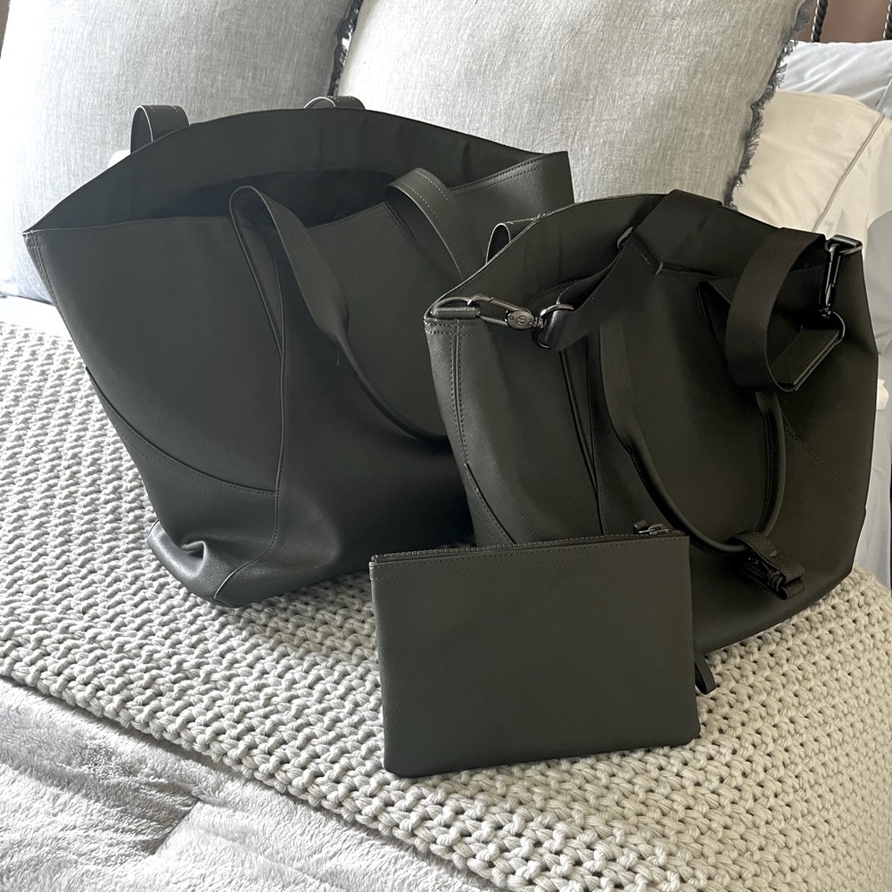 Lululemon tote bag set in army green color